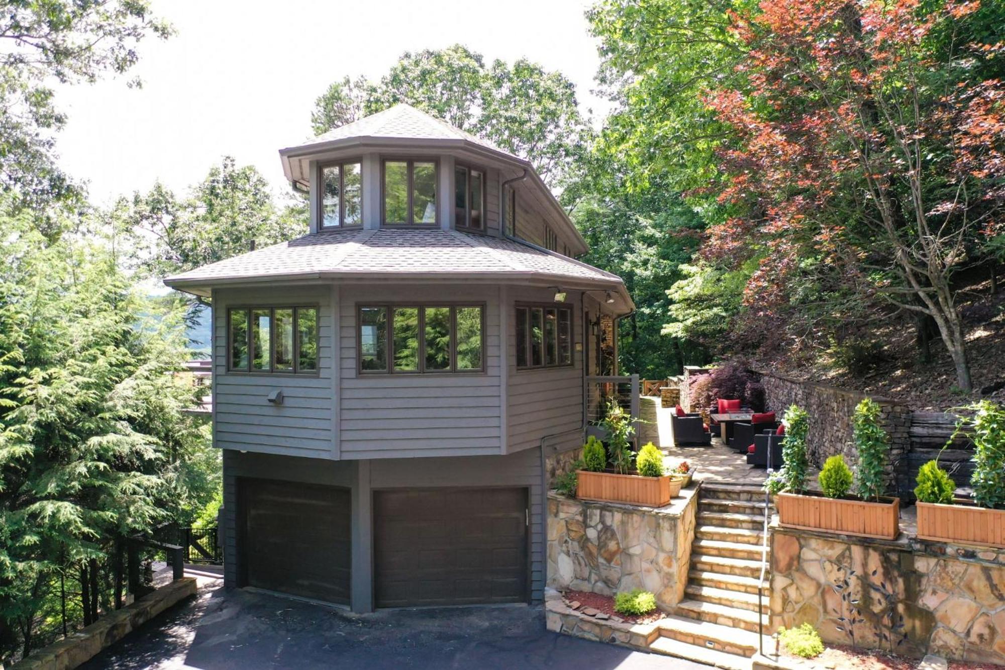 Falken Haus - Relax In Seclusion With Panoramic Lake Views Jasper Exterior photo