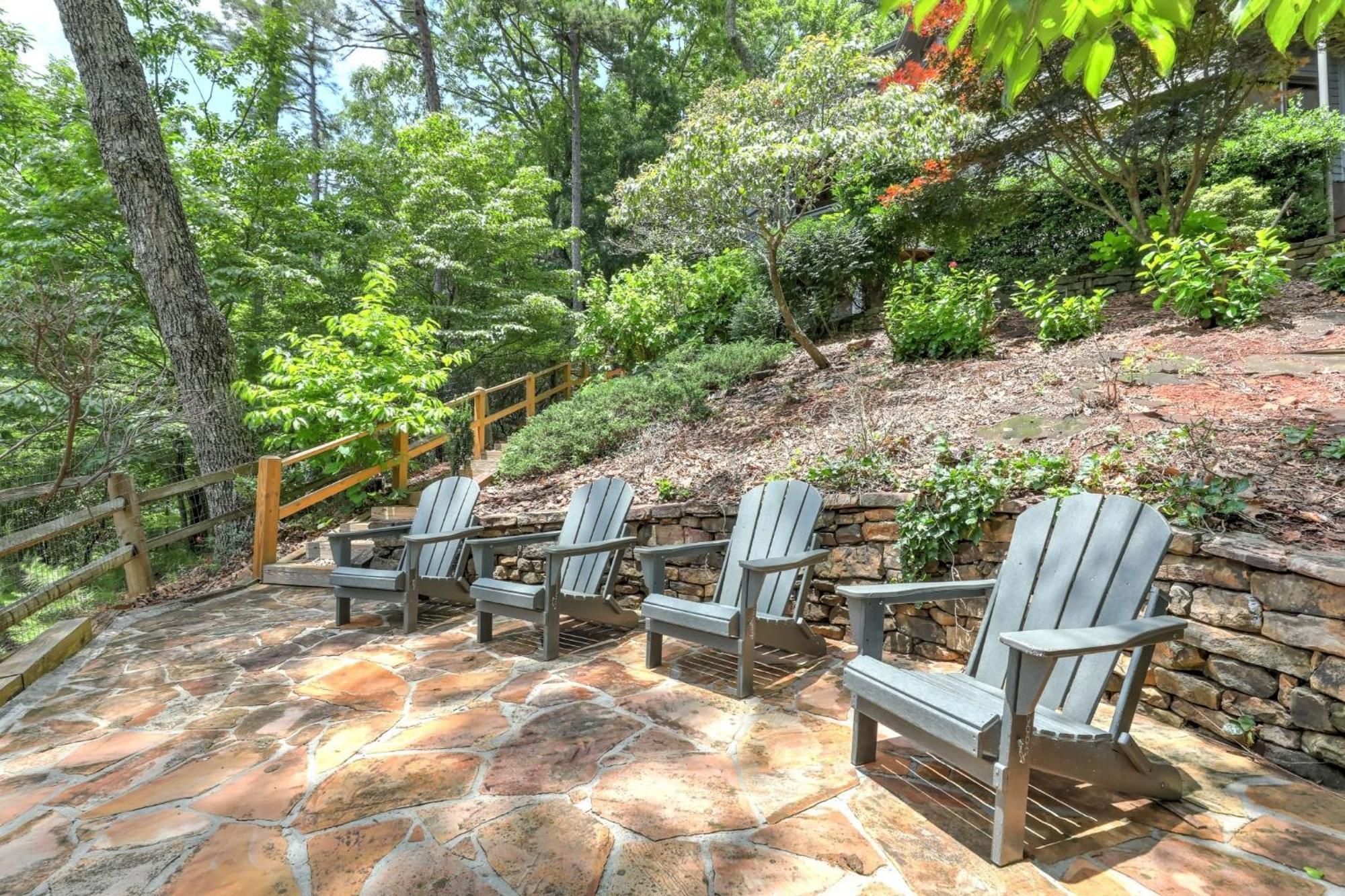 Falken Haus - Relax In Seclusion With Panoramic Lake Views Jasper Exterior photo