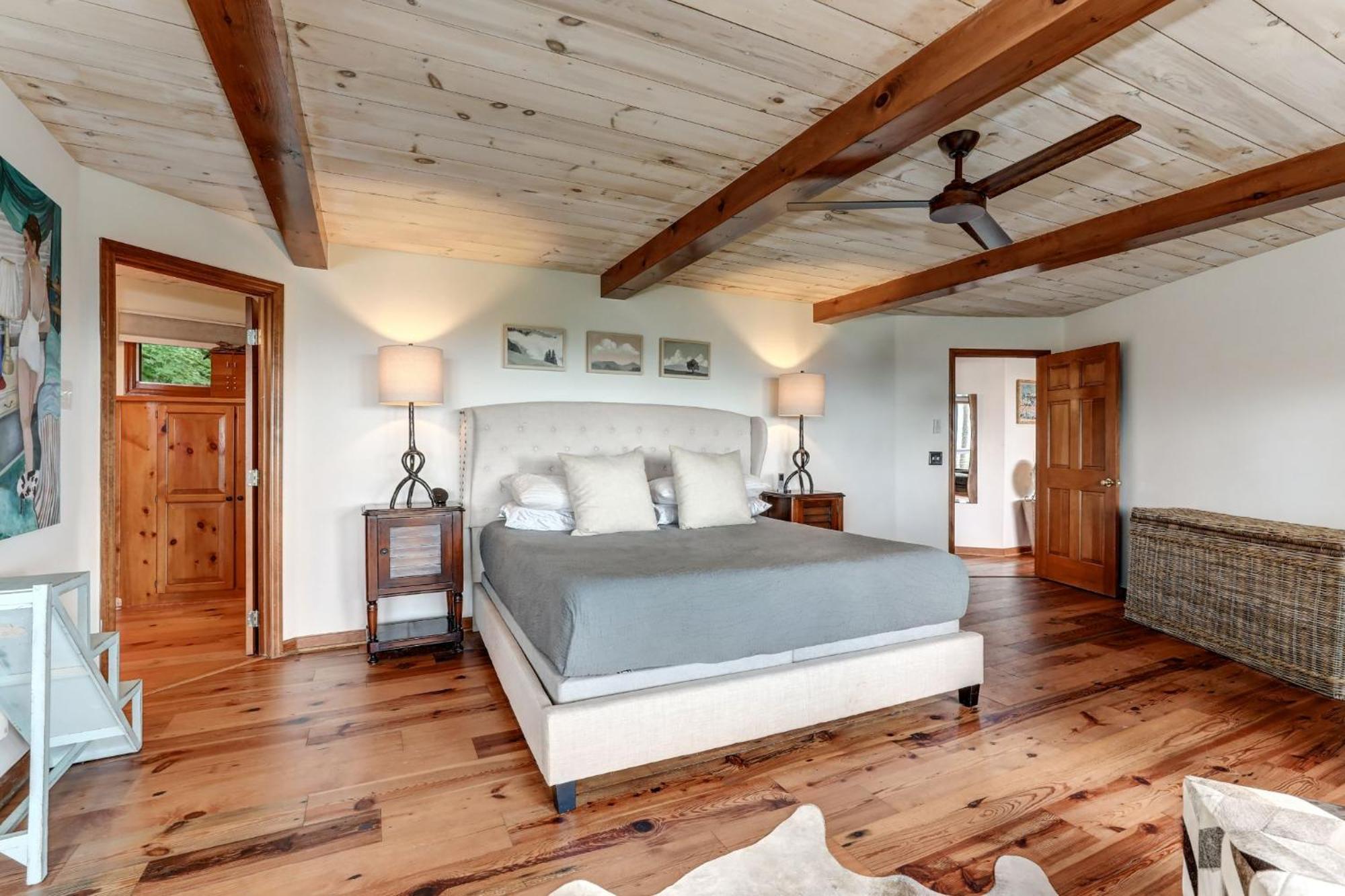 Falken Haus - Relax In Seclusion With Panoramic Lake Views Jasper Exterior photo