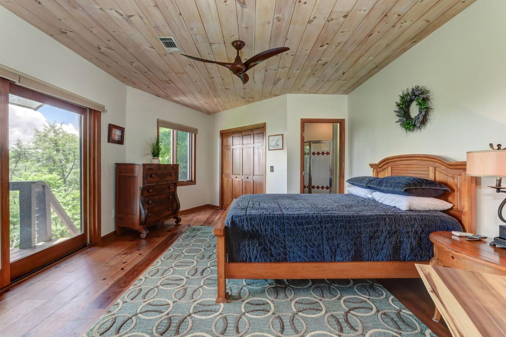 Falken Haus - Relax In Seclusion With Panoramic Lake Views Jasper Exterior photo