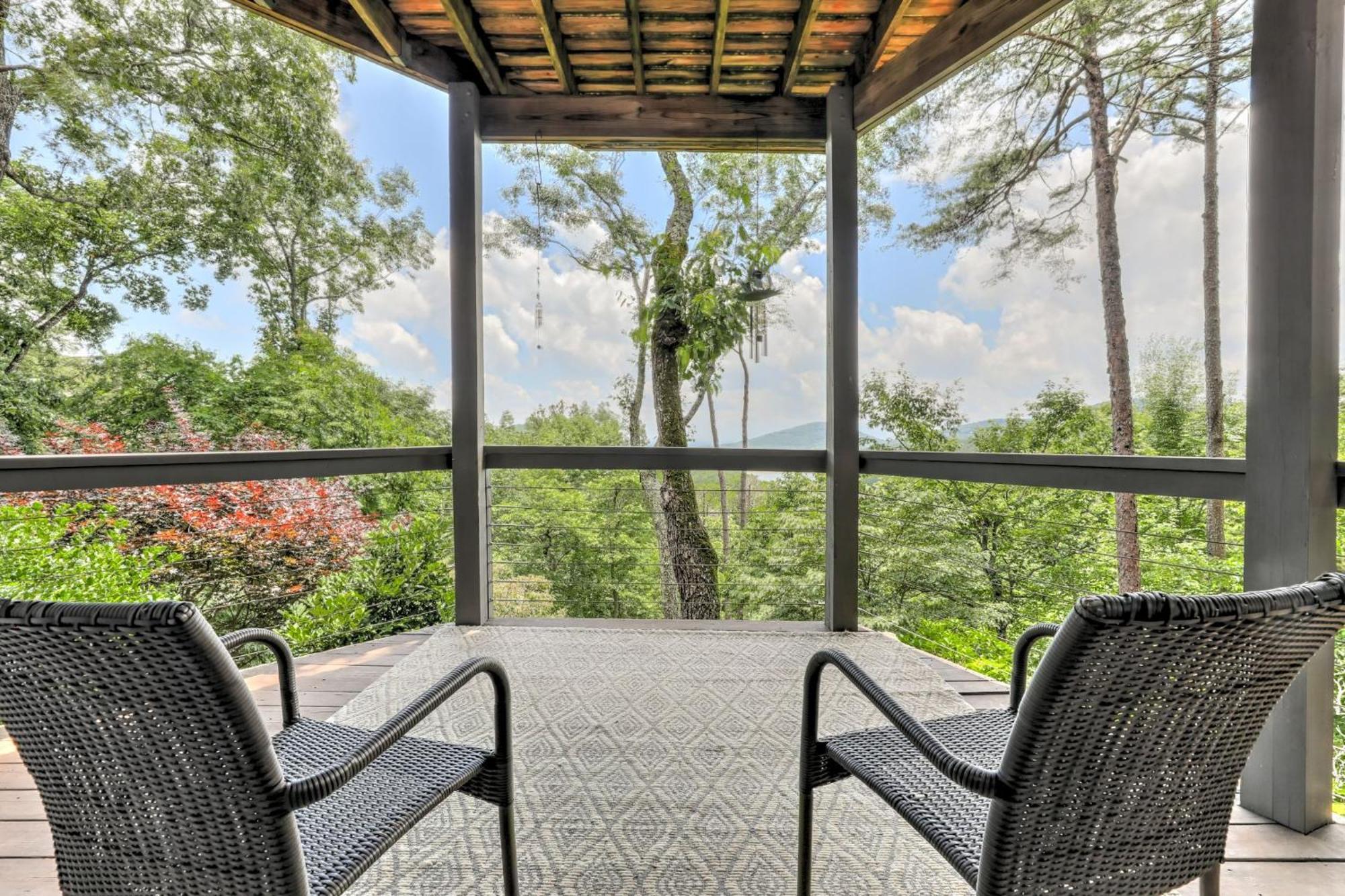 Falken Haus - Relax In Seclusion With Panoramic Lake Views Jasper Exterior photo